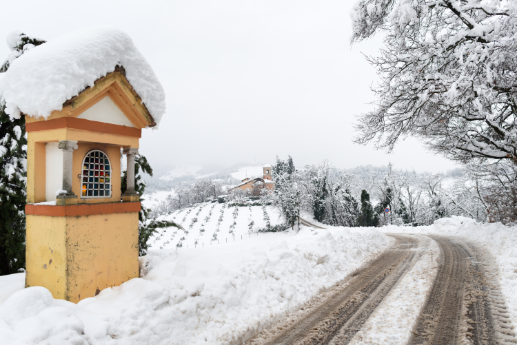 Big Snow - Madonna dell'Uliveto, Albinea, Reggio Emilia, Italy - February 6, 2015