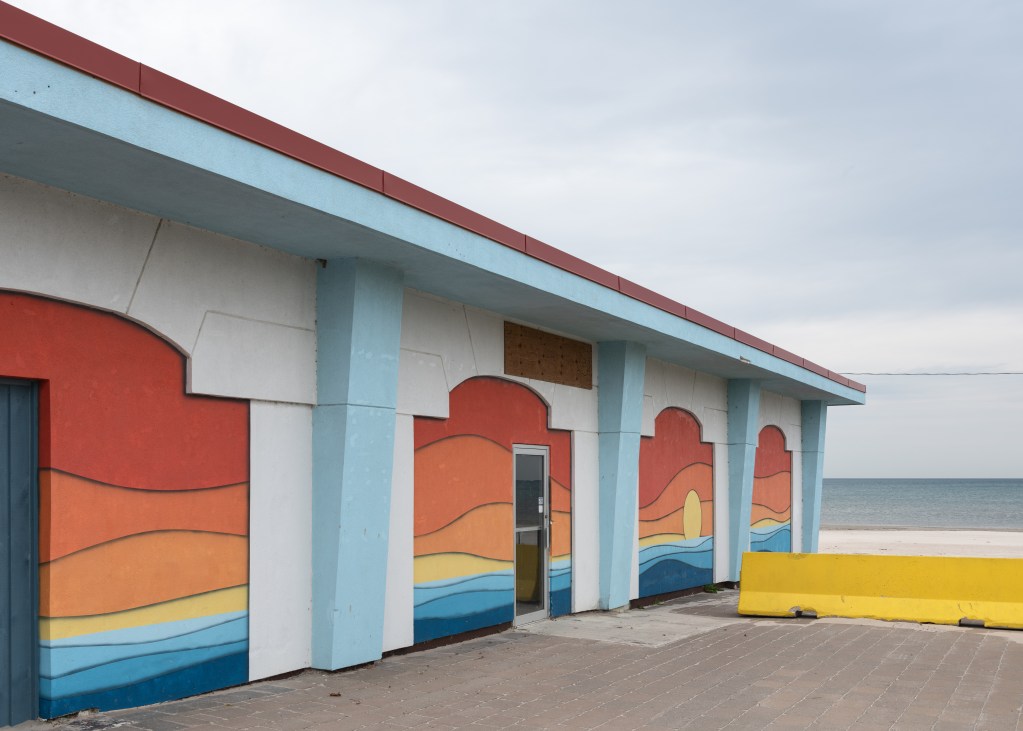 Untitled - Wasaga Beach, Ontario, Canada - October 19, 2023
