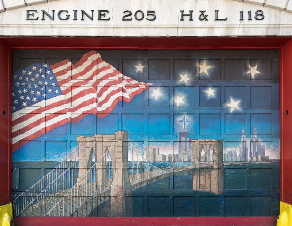 Engine 205 H&L 118 - Brooklyn, New York, NY, USA - August 21, 2015
