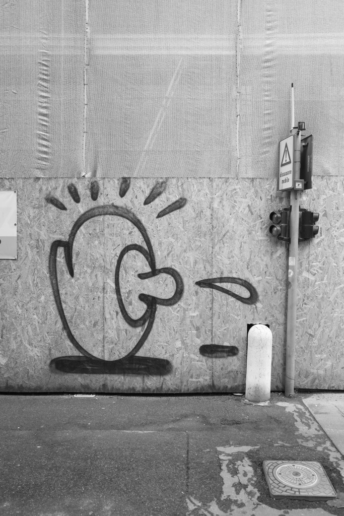 Urban Still Life - Reggio Emilia, Italy - December 20, 2025
